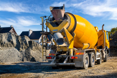 Sand mixing truck